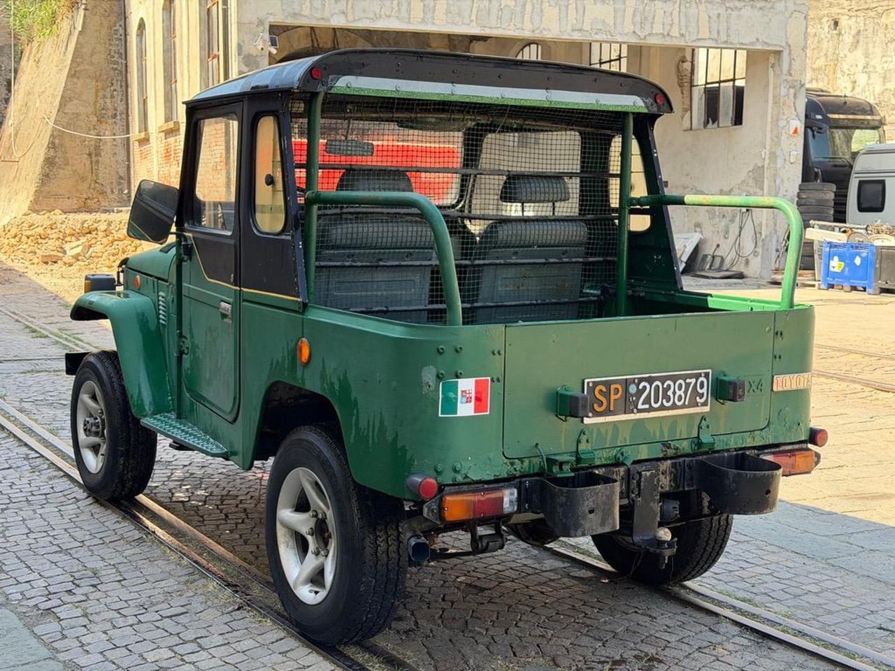 TOYOTA Land Cruiser BJ40 - 3