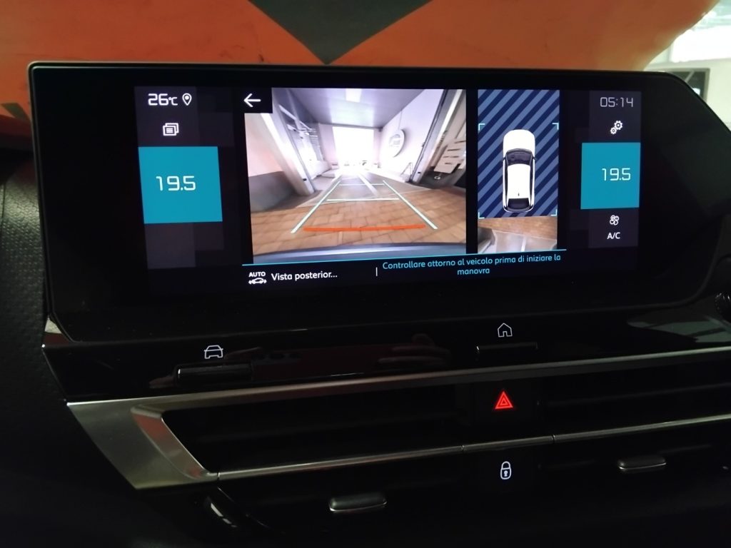 CITROEN C4 PureTech 130 S&S EAT8 Shine - 22