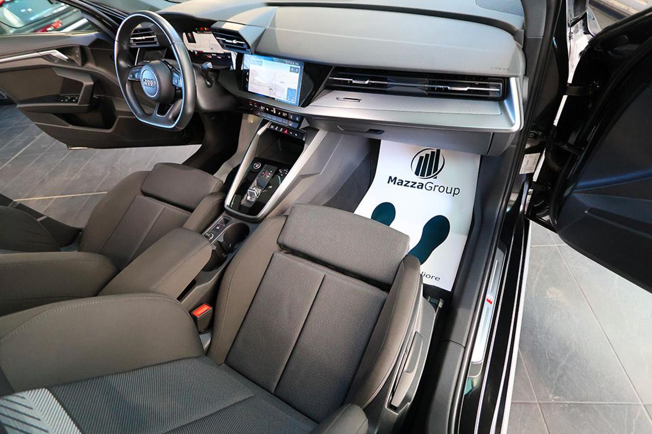 AUDI A3 35 TDI Sportback S-Tronic S-Line - 16