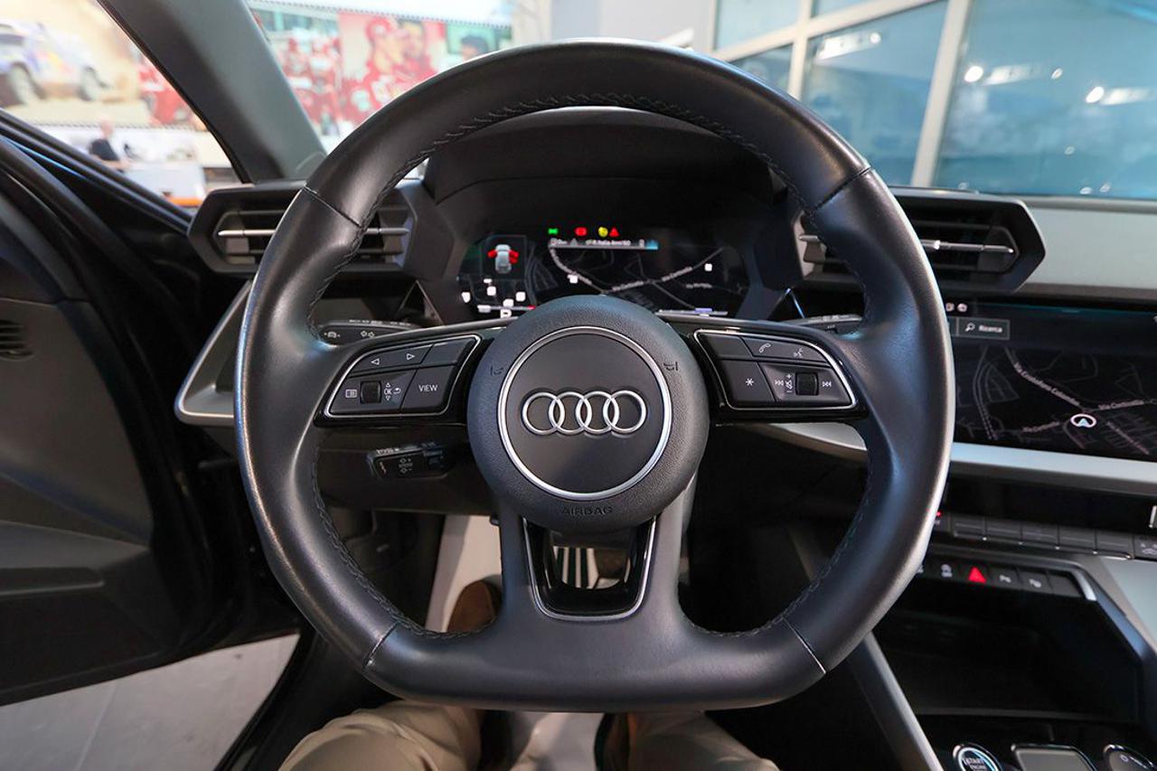 AUDI A3 35 TDI Sportback S-Tronic S-Line - 21
