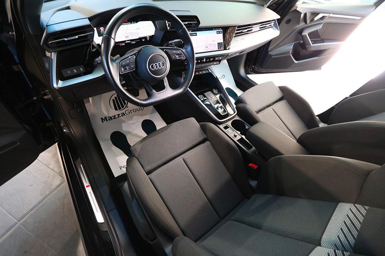 AUDI A3 35 TDI Sportback S-Tronic S-Line - 14