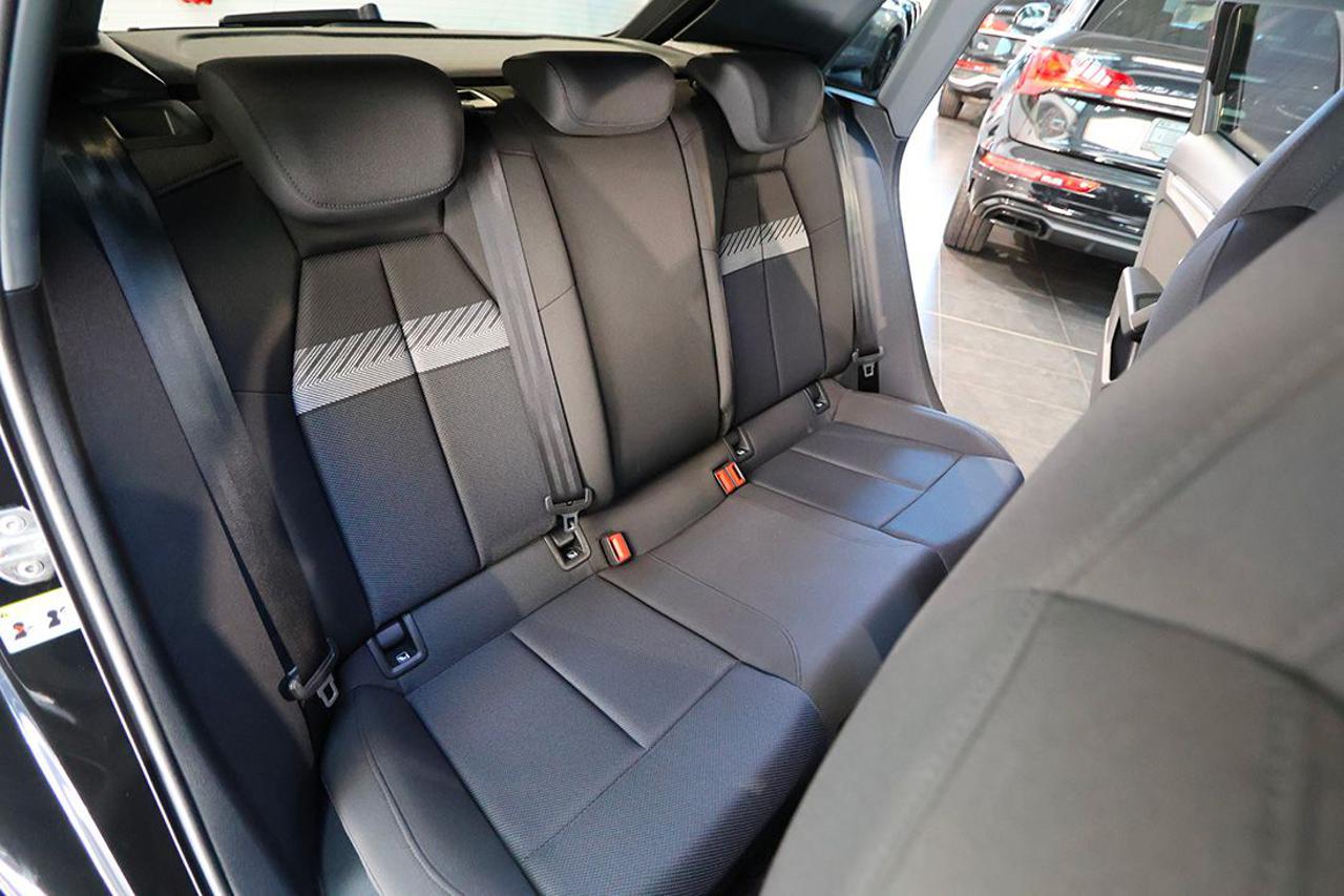 AUDI A3 35 TDI Sportback S-Tronic S-Line - 20