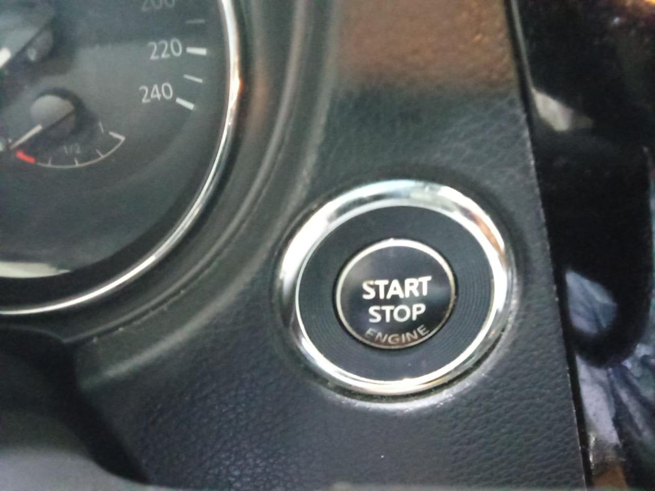 NISSAN Qashqai 1.5 dCi N-Connecta - 13
