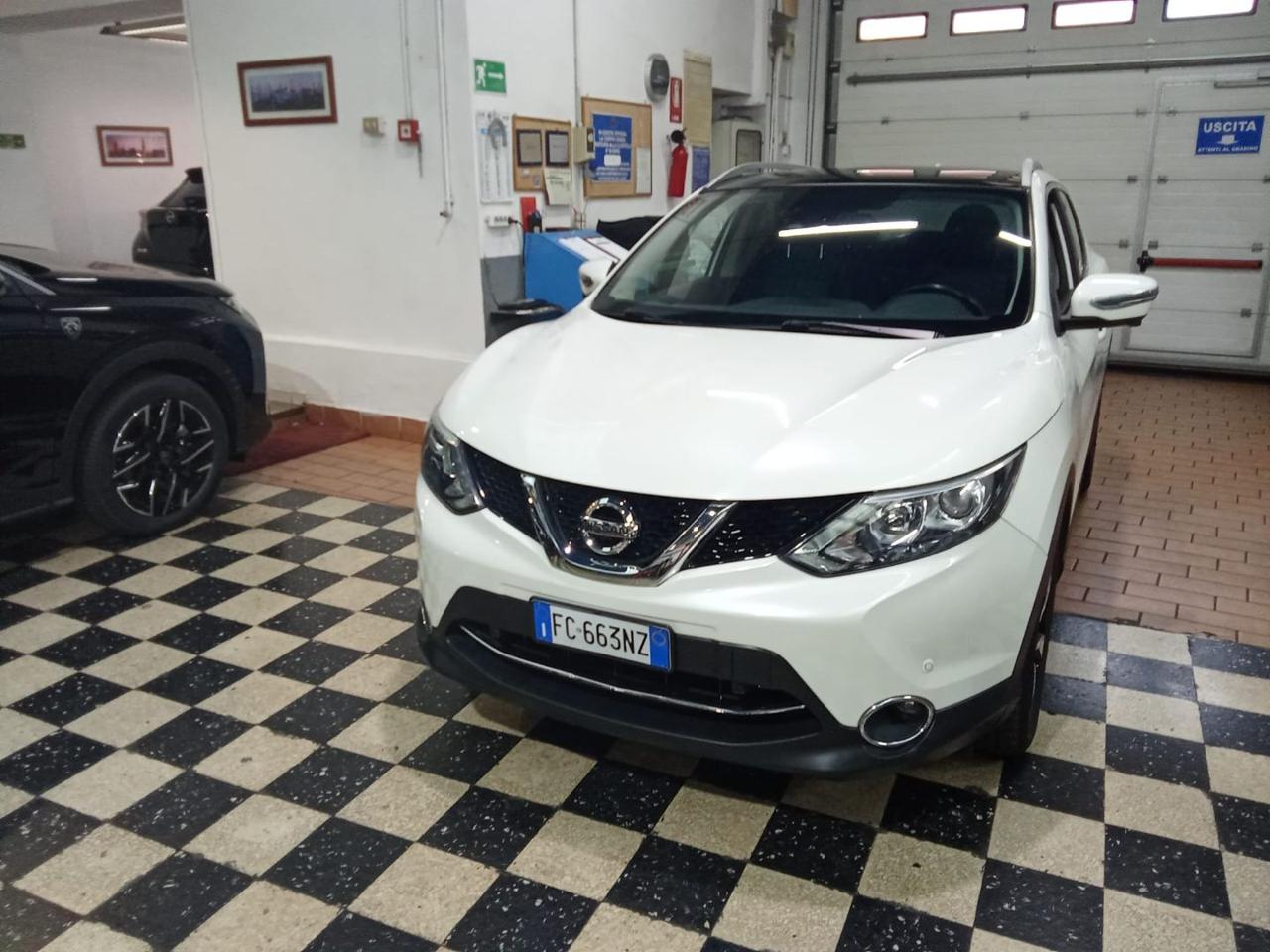 NISSAN Qashqai 1.5 dCi N-Connecta - 3