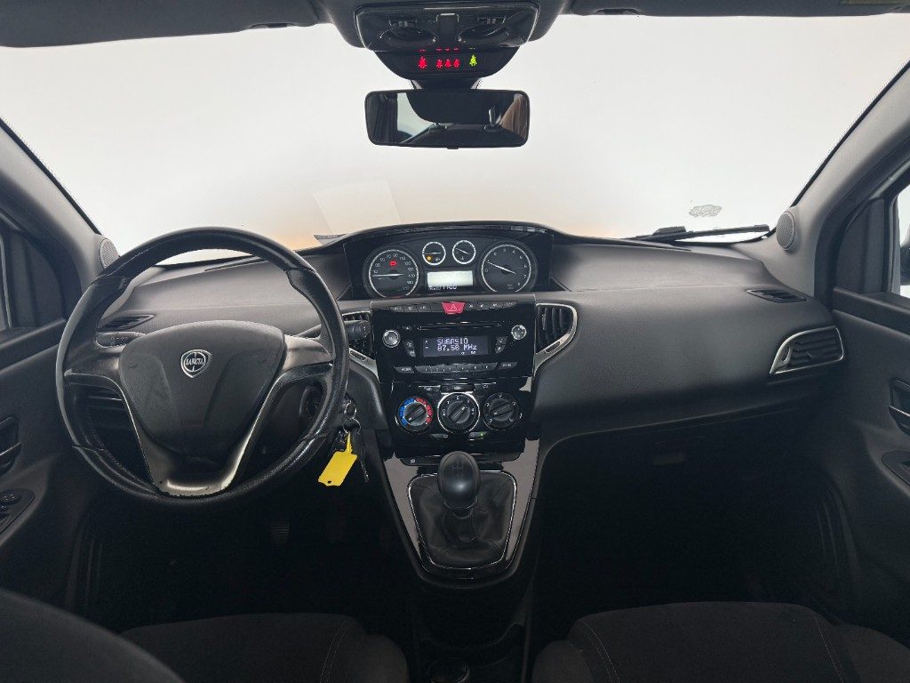 LANCIA Ypsilon 1.2 69 CV 5 porte GPL Ecochic Gold - 10