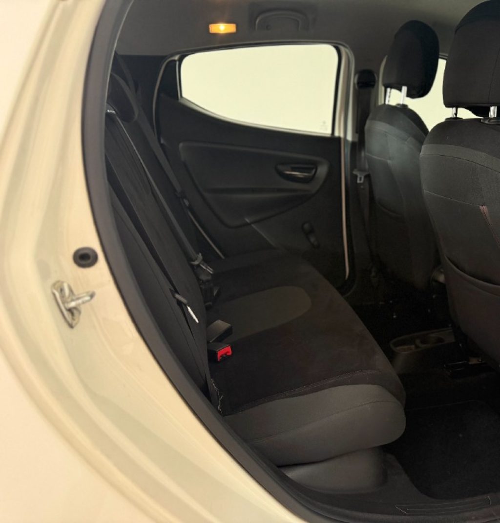 LANCIA Ypsilon 1.2 69 CV 5 porte GPL Ecochic Gold - 18