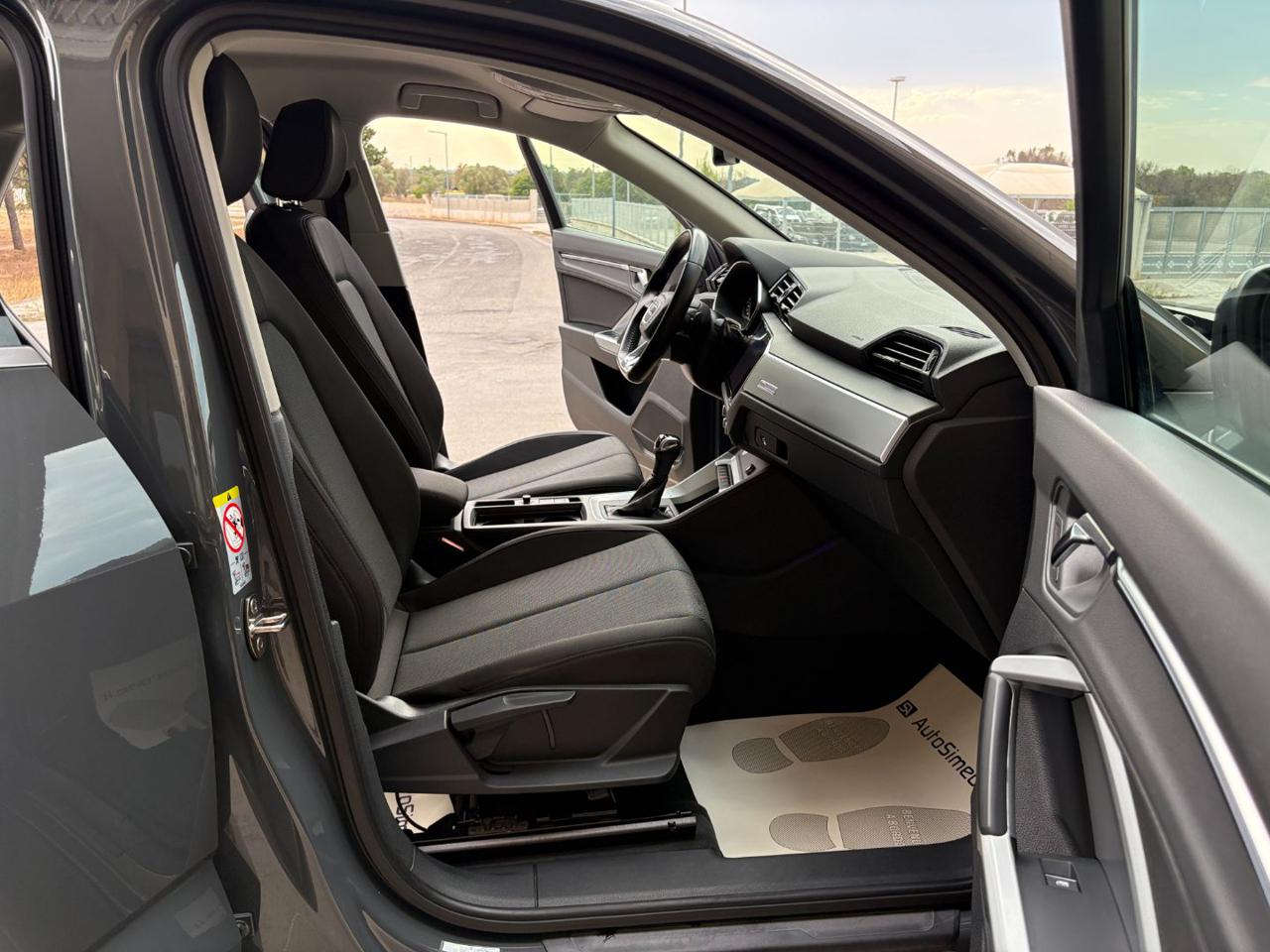 AUDI Q3 SPB SPORTBACK 35 TDI S tronic Business Plus - 9
