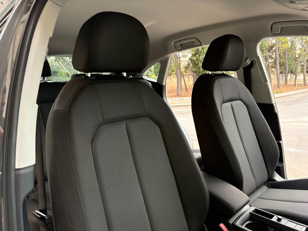 AUDI Q3 SPB SPORTBACK 35 TDI S tronic Business Plus - 10