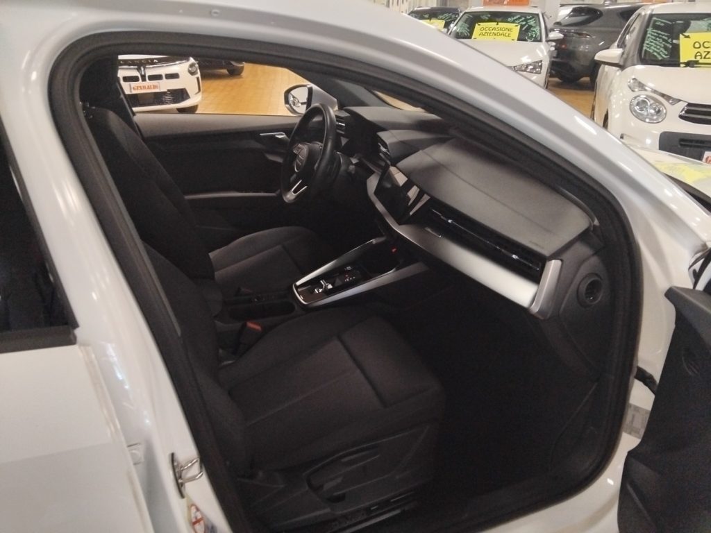 AUDI A3 SPORTBACK 30 TDI S tr. Business C/GRIMALDI SP.DAY - 13