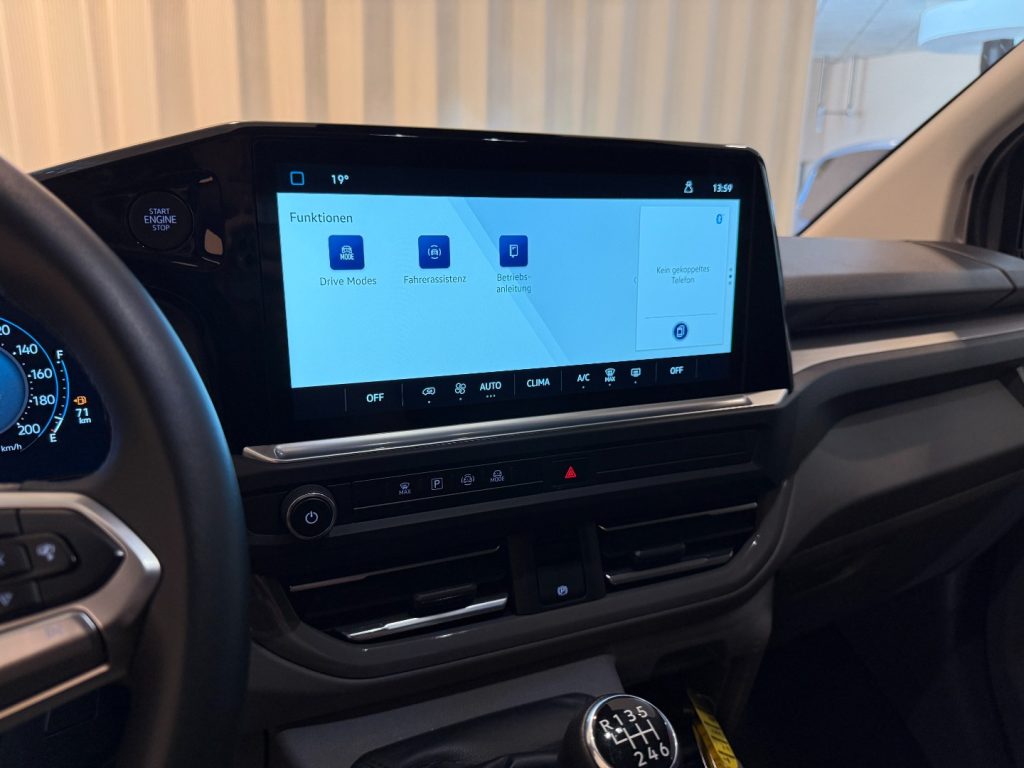 VOLKSWAGEN Caravelle 2.0 TDI Life 9P Camera LED App Connect - 15