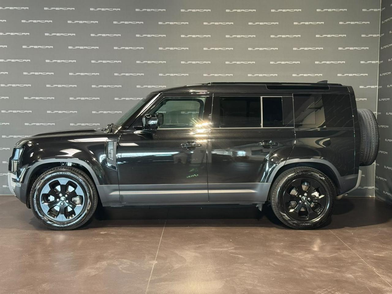 LAND ROVER Defender 110 3.0D I6 200 CV AWD Auto S AUTOCARRO - 5