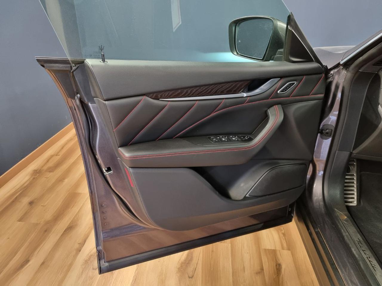 MASERATI Levante V6 Diesel AWD Gransport - 22