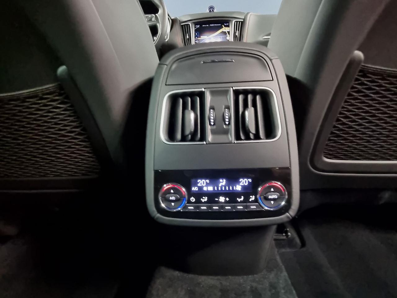 MASERATI Levante V6 Diesel AWD Gransport - 15