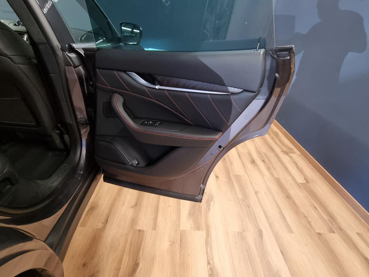 MASERATI Levante V6 Diesel AWD Gransport - 28