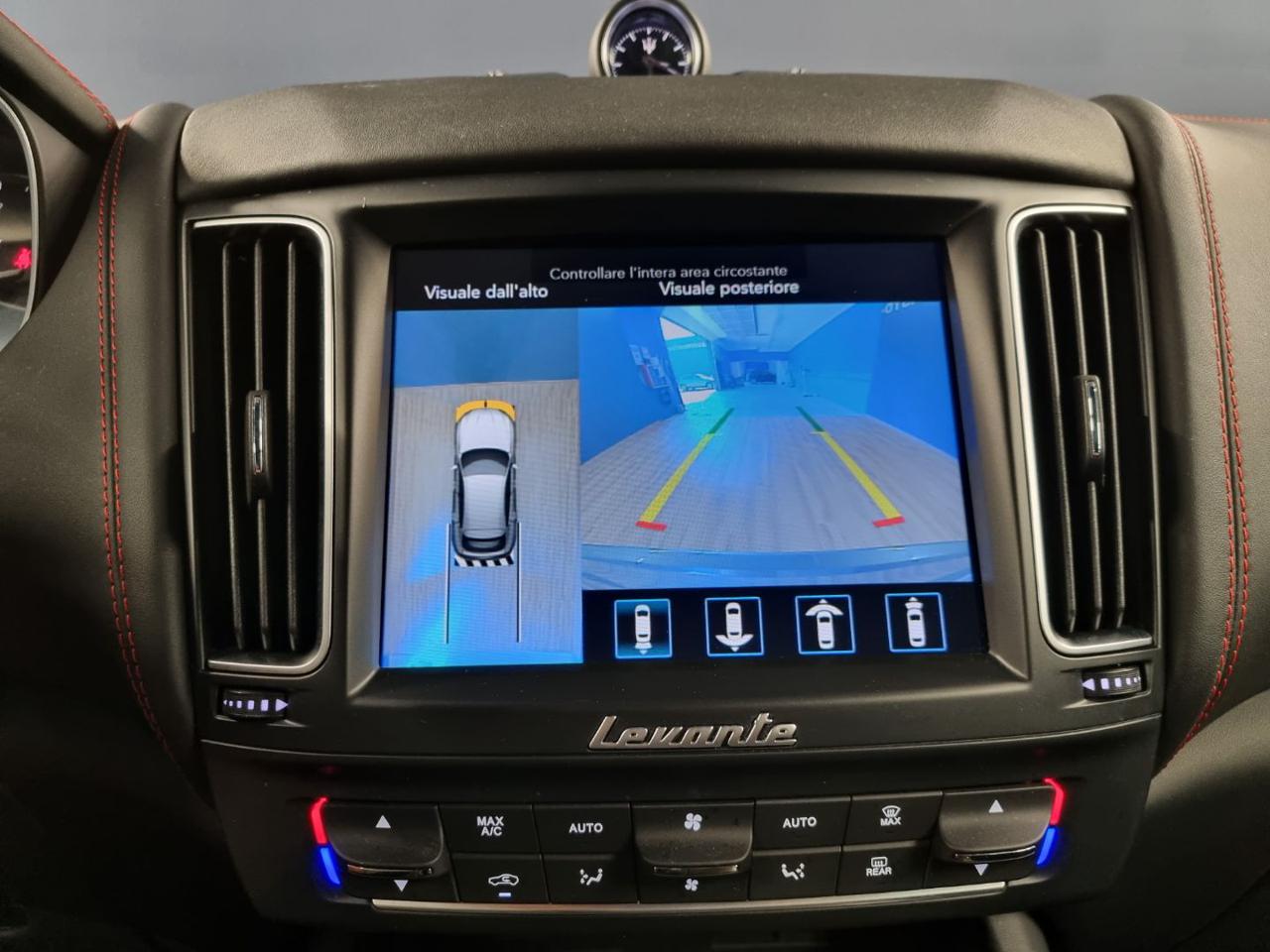 MASERATI Levante V6 Diesel AWD Gransport - 13