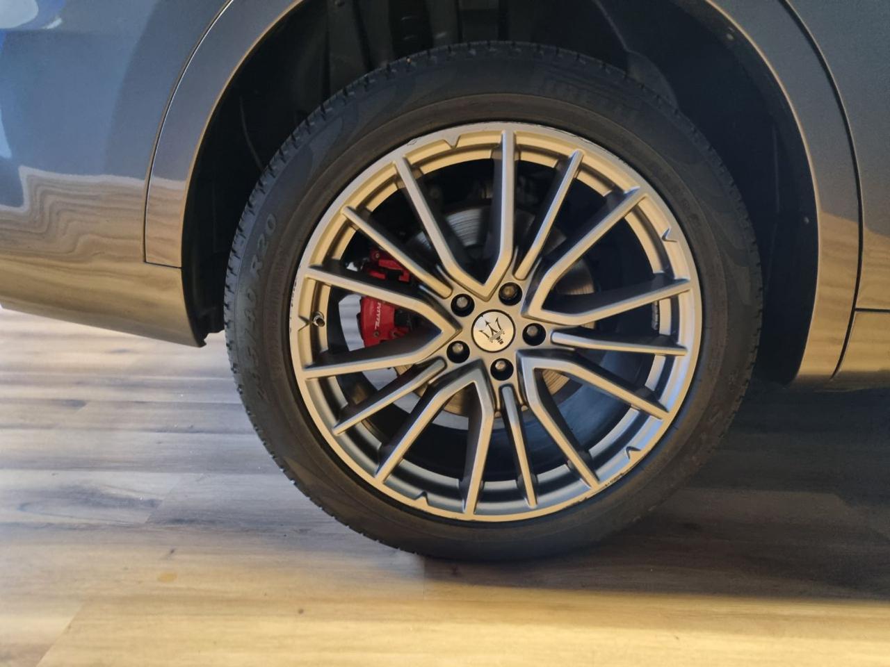 MASERATI Levante V6 Diesel AWD Gransport - 15