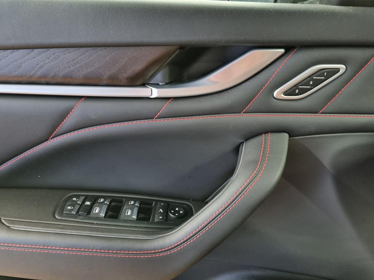 MASERATI Levante V6 Diesel AWD Gransport - 21