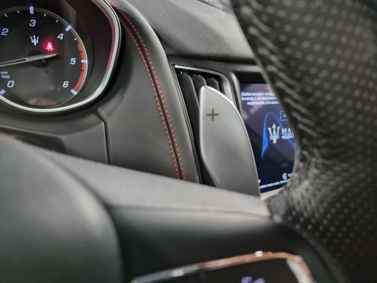 MASERATI Levante V6 Diesel AWD Gransport - 19