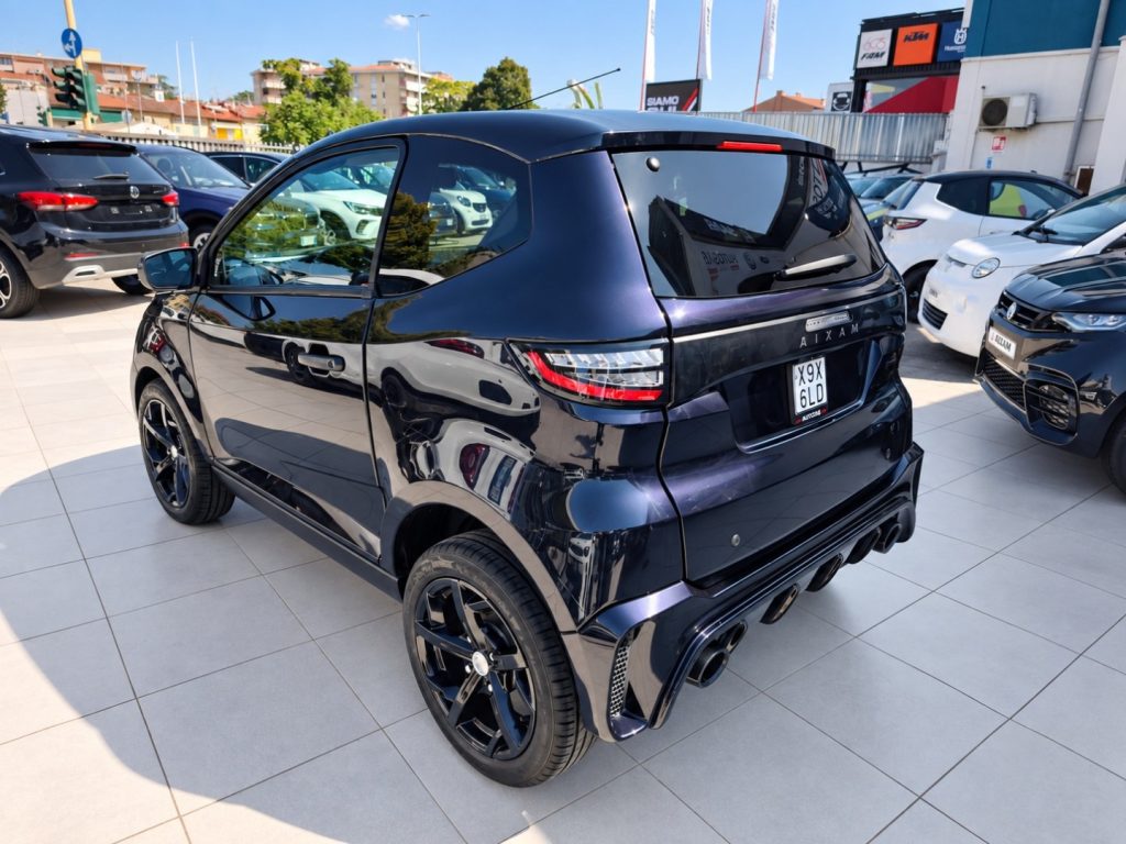 AIXAM City Sport Pelle Android Auto Apple Car Retrocamera - 5