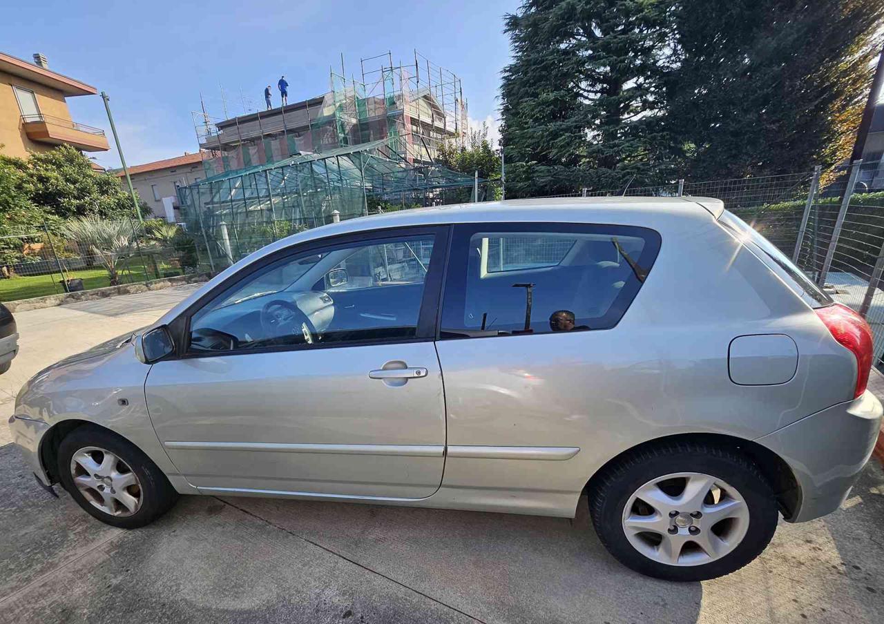 TOYOTA Corolla 1.4 16V 3 porte Sol ESP - 4