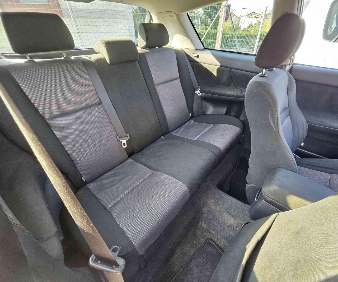 TOYOTA Corolla 1.4 16V 3 porte Sol ESP - 10