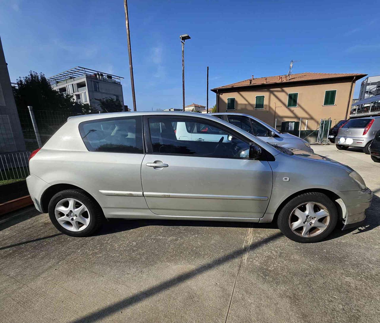 TOYOTA Corolla 1.4 16V 3 porte Sol ESP - 8