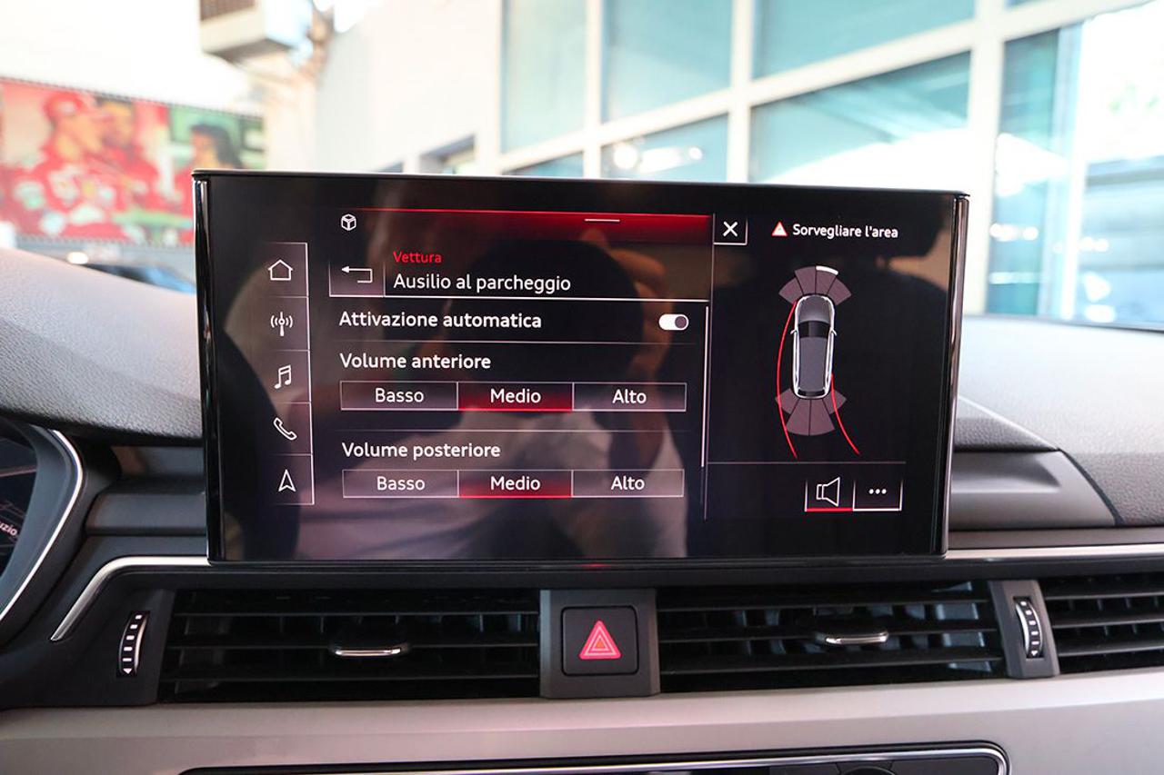 AUDI A4 30 TDI Avant S-Tronic Business Advanced - 24