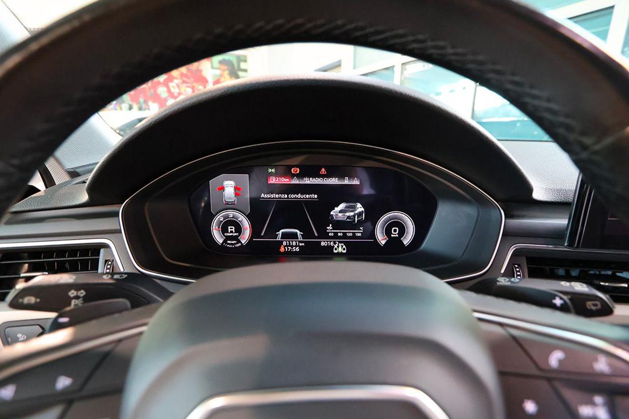 AUDI A4 30 TDI Avant S-Tronic Business Advanced - 29