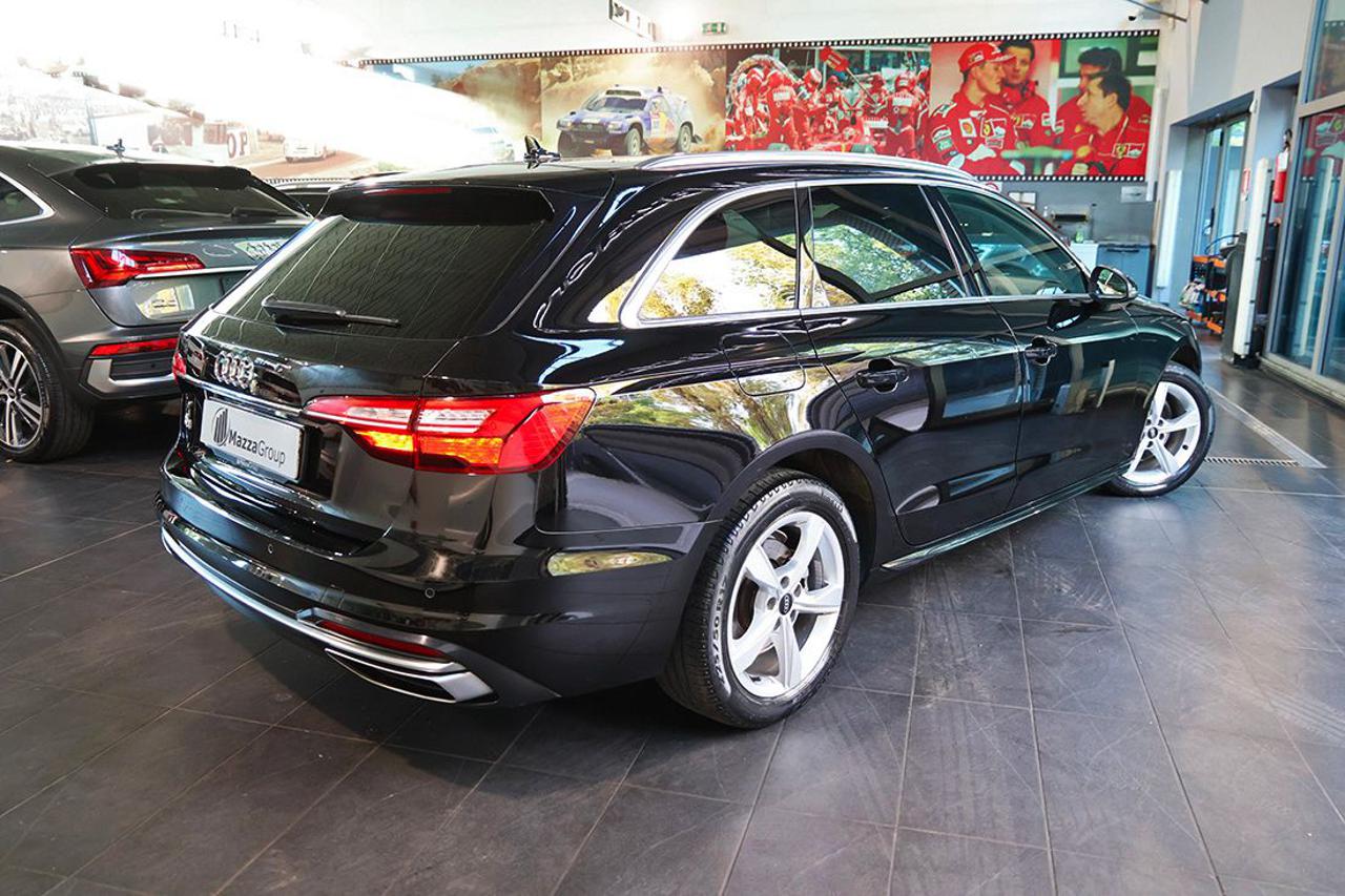 AUDI A4 30 TDI Avant S-Tronic Business Advanced - 9