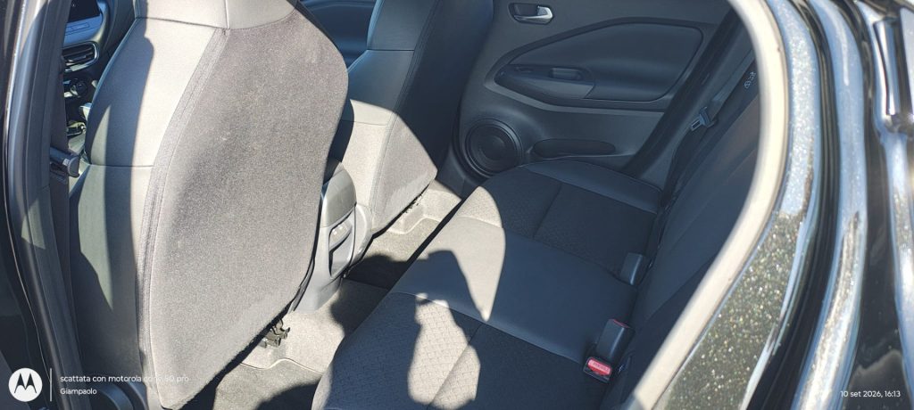 NISSAN Juke 1.6 HEV N-Connecta - 16