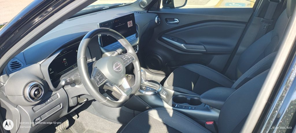 NISSAN Juke 1.6 HEV N-Connecta - 9