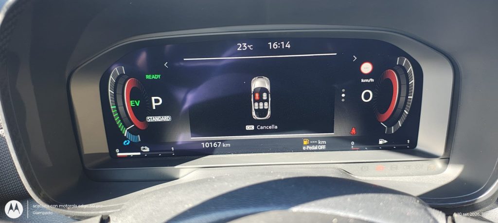 NISSAN Juke 1.6 HEV N-Connecta - 10