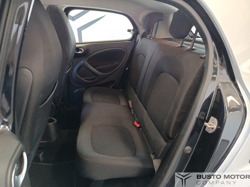 SMART ForFour Forfour 0.9 t Passion 90cv twinamic my18 - 2026-88 - 9