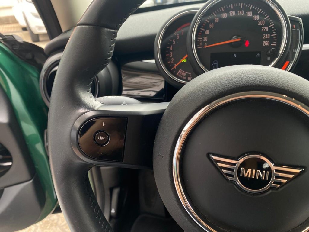 MINI One Classic Trim 1.5 5Porte *Sedili Ant Riscaldati - 19