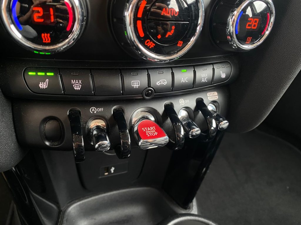 MINI One Classic Trim 1.5 5Porte *Sedili Ant Riscaldati - 23
