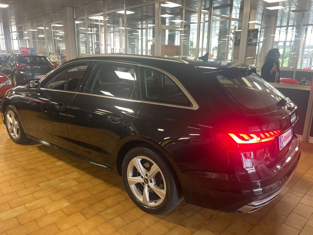 AUDI A4 Avant 35 TDI Bus. Adv. S Tronic MHEV - 6