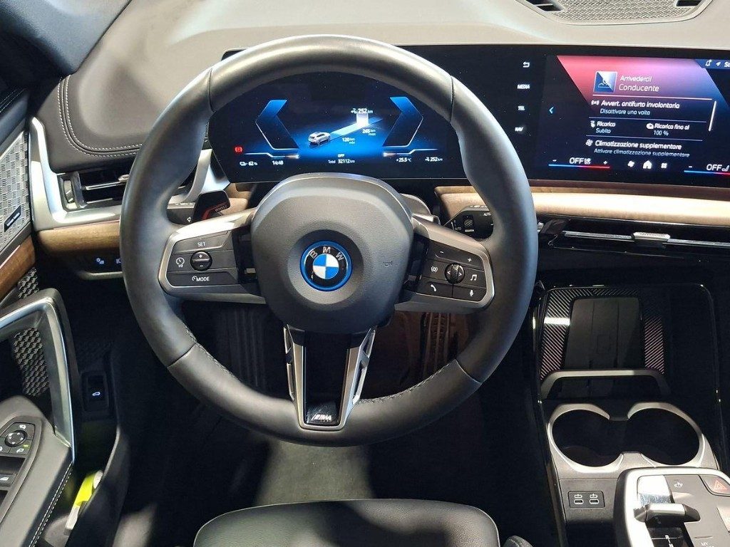 BMW iX1 xDrive 30 Msport Pro + Tetto Apr. - 14