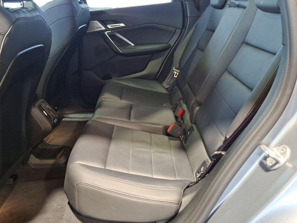 BMW iX1 xDrive 30 Msport Pro + Tetto Apr. - 11