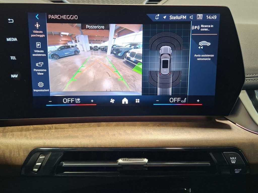 BMW iX1 xDrive 30 Msport Pro + Tetto Apr. - 12