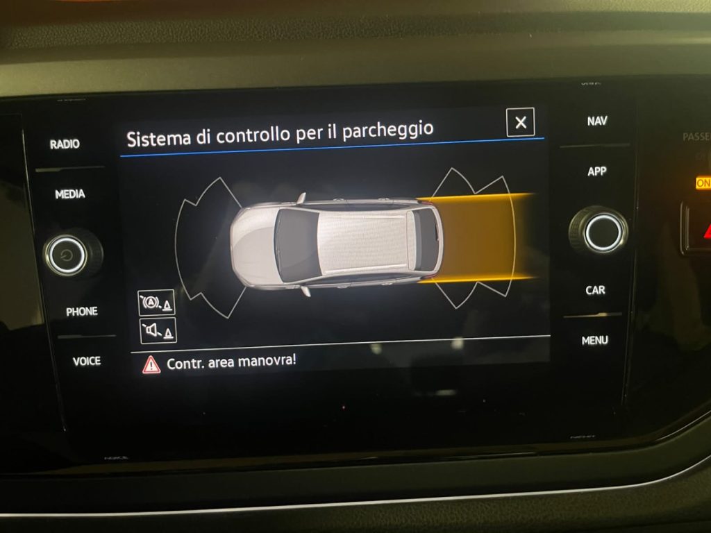 VOLKSWAGEN Taigo 1.0 TSI DSG R-Line 18 MATRIX - 19