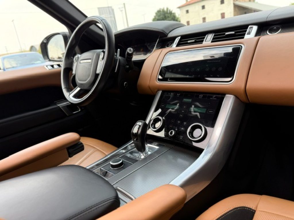 Clicca per ingrandire Range Rover Sport - 2.0 Si4 PHEV HSE Dynamic 404CV PIXEL/TETTO