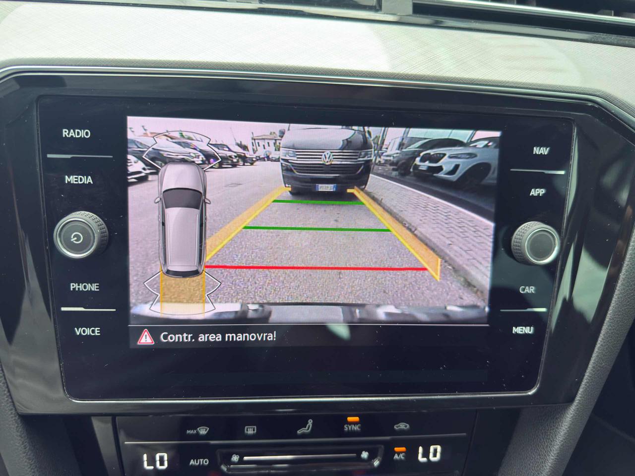 Clicca per ingrandire Passat Variant - 2.0 TDI SCR 122 CV EVO DSG Business