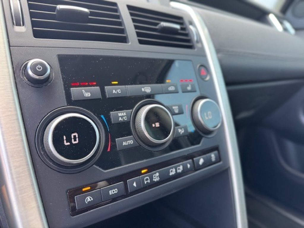 Clicca per ingrandire Discovery Sport - 2.0 TD4 150 CV HSE Luxury