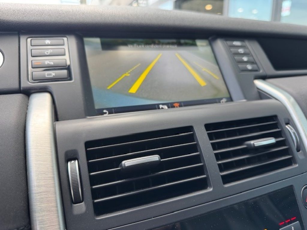 Clicca per ingrandire Discovery Sport - 2.0 TD4 150 CV HSE Luxury