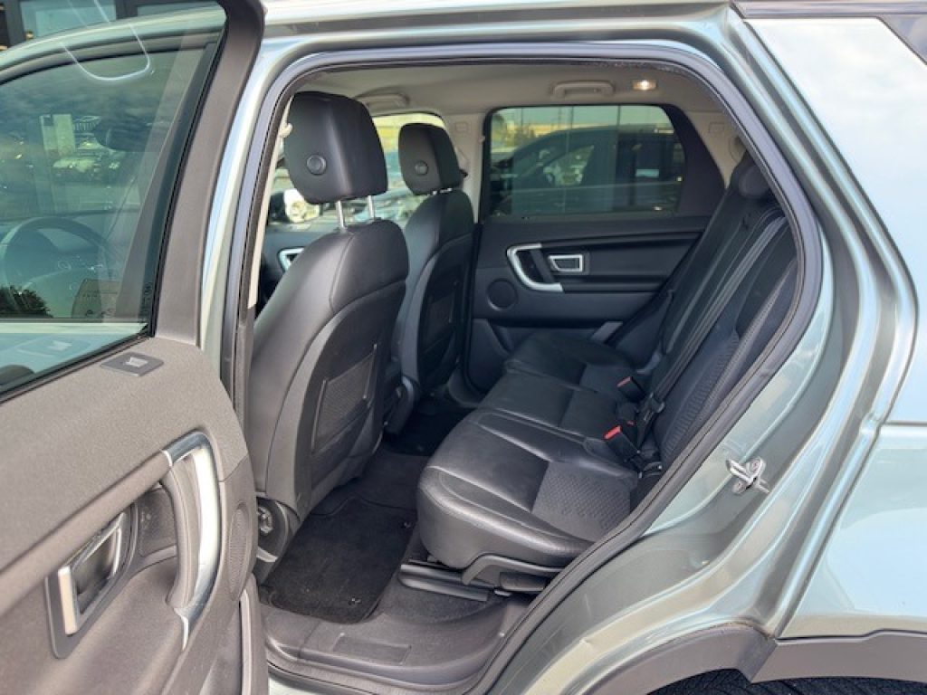 Clicca per ingrandire Discovery Sport - 2.0 TD4 150 CV HSE Luxury