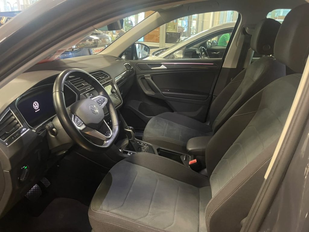 VOLKSWAGEN Tiguan 1.4 TSI eHYBRID DSG Elegance 18 MATRIX PLUG IN - 12