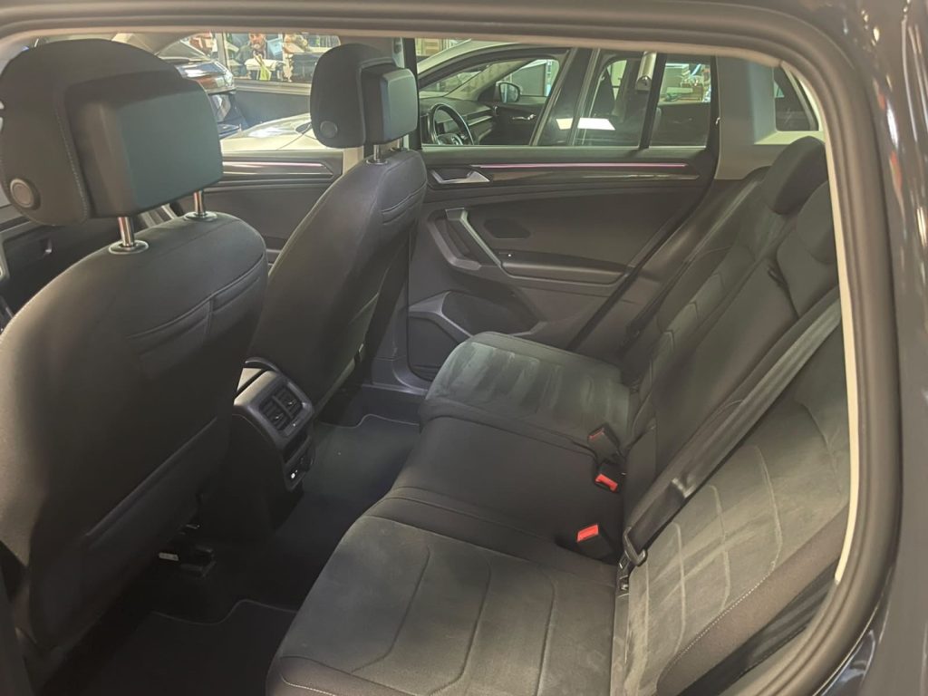 VOLKSWAGEN Tiguan 1.4 TSI eHYBRID DSG Elegance 18 MATRIX PLUG IN - 19