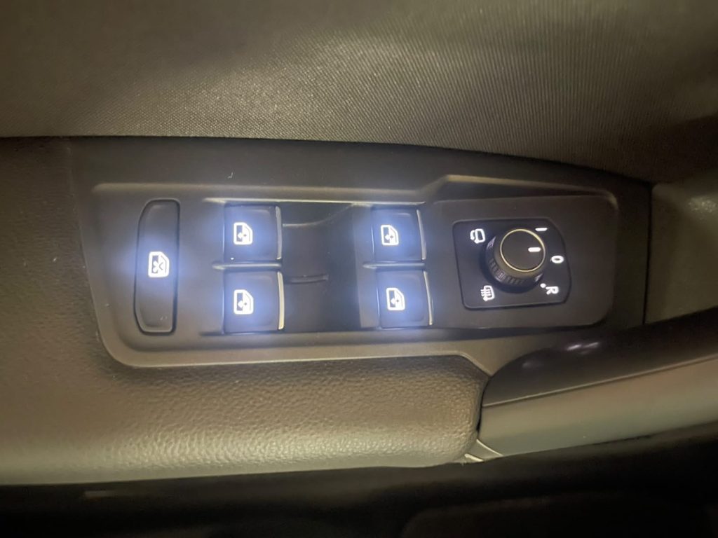 VOLKSWAGEN Tiguan 1.4 TSI eHYBRID DSG Elegance 18 MATRIX PLUG IN - 21