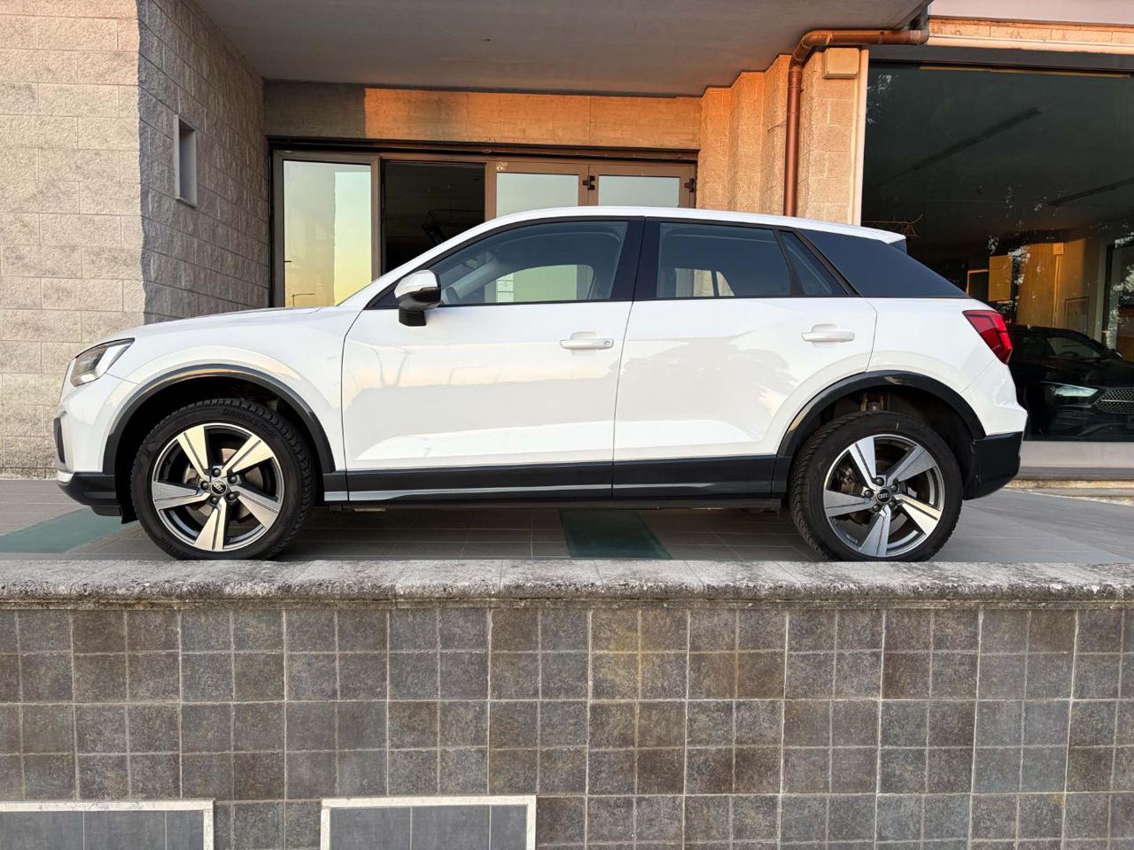 AUDI Q2 30 TDI S tronic Admired Advanced - 8