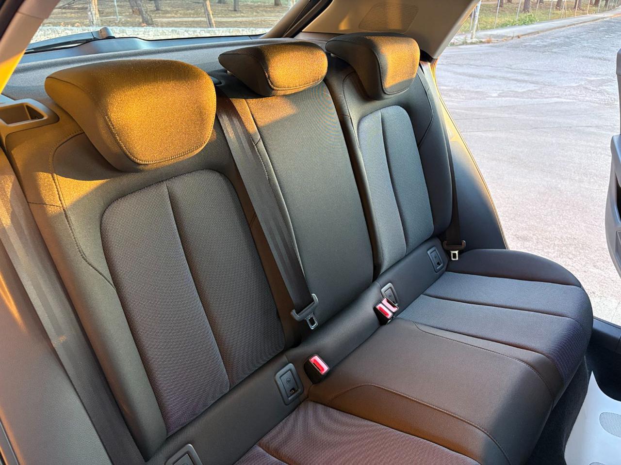 AUDI Q2 30 TDI S tronic Admired Advanced - 17